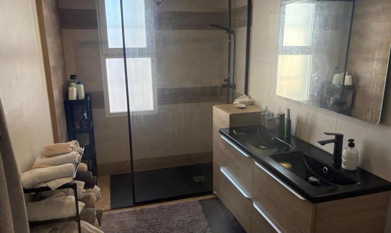 Herverkoop - Huis -
Algorfa* - Montemar