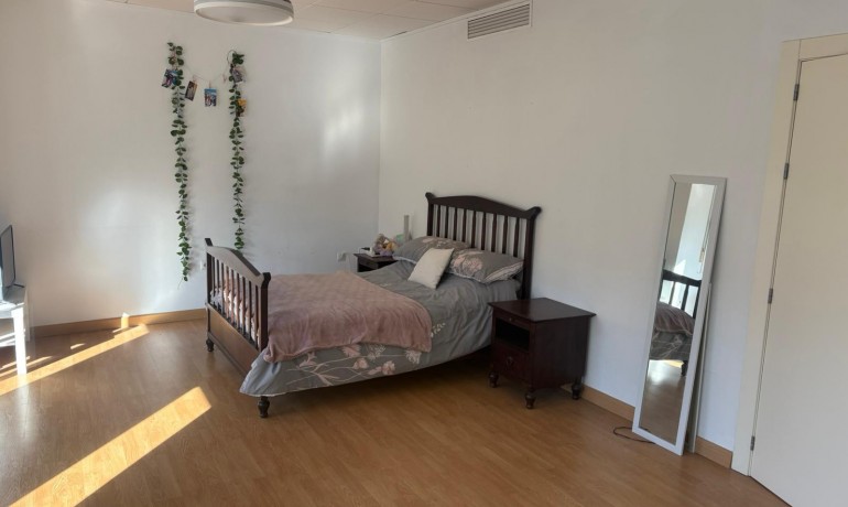 Herverkoop - Huis -
Algorfa* - Montemar