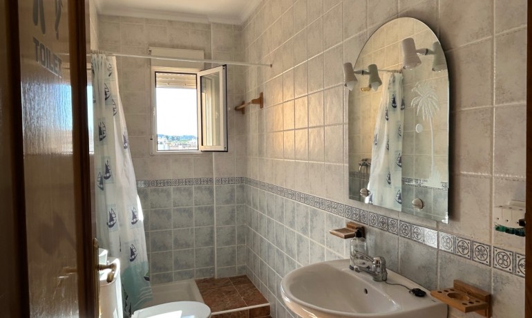 Herverkoop - Appartement / Flat -
Jacarilla - pueblo