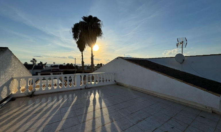 Herverkoop - Villa -
Torrevieja* - San luis