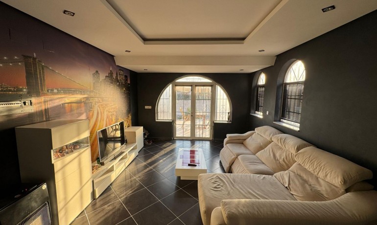 Herverkoop - Villa -
Torrevieja* - San luis