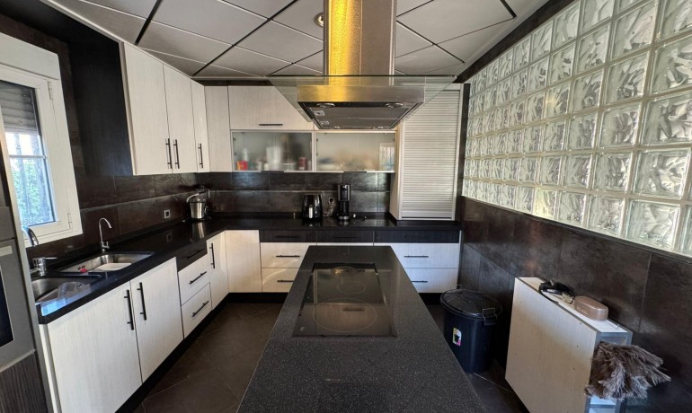 Herverkoop - Villa -
Torrevieja* - San luis