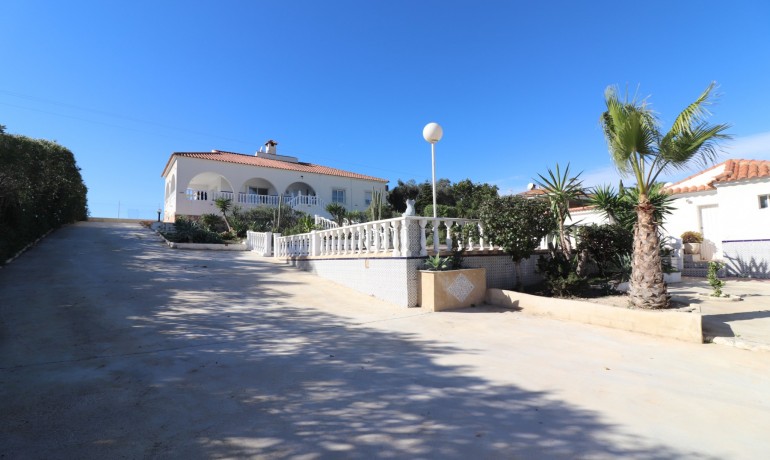 Herverkoop - Villa -
Algorfa* - Lomas de La Juliana