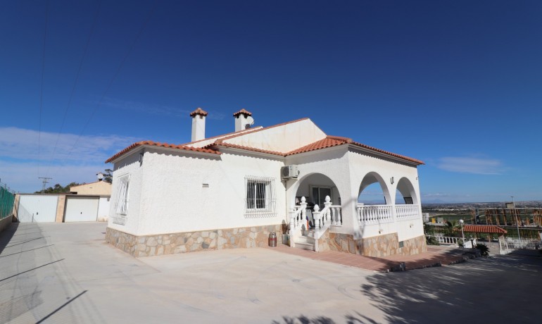 Herverkoop - Villa -
Algorfa* - Lomas de La Juliana