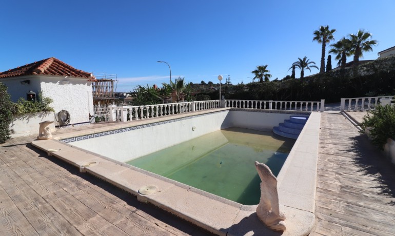 Herverkoop - Villa -
Algorfa* - Lomas de La Juliana