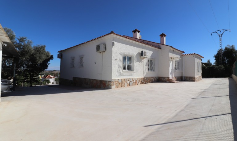 Herverkoop - Villa -
Algorfa* - Lomas de La Juliana