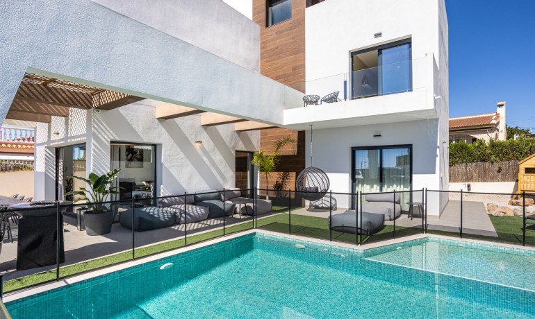 Herverkoop - Villa -
Cuidad Quesada* - Ciudad Quesada - Rojales