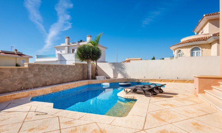 Herverkoop - Villa -
Cuidad Quesada* - Ciudad Quesada - Rojales