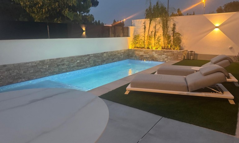 Herverkoop - Villa -
Santiago de La Ribera - Santiago de La Ribera - Town