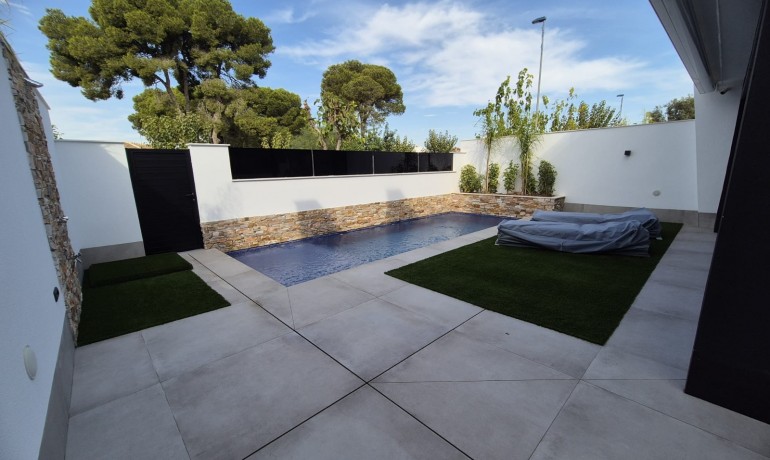 Herverkoop - Villa -
Santiago de La Ribera - Santiago de La Ribera - Town