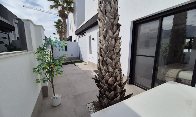 Herverkoop - Villa -
Santiago de La Ribera - Santiago de La Ribera - Town