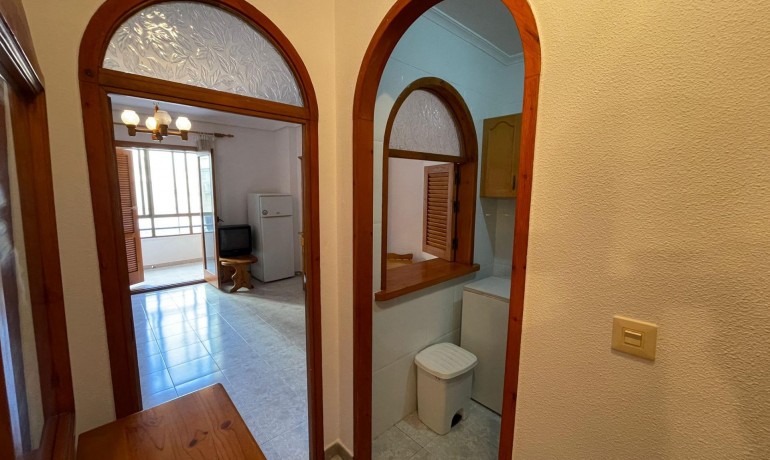 Herverkoop - Appartement / Flat -
Torrevieja* - Estacion de autobuses