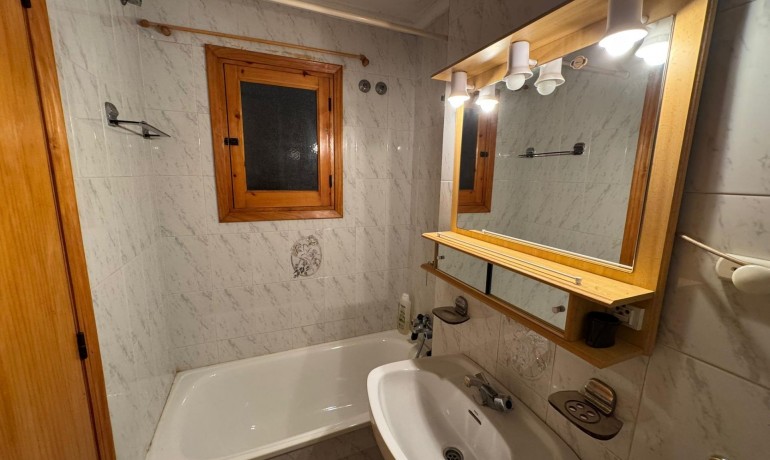 Herverkoop - Appartement / Flat -
Torrevieja* - Estacion de autobuses