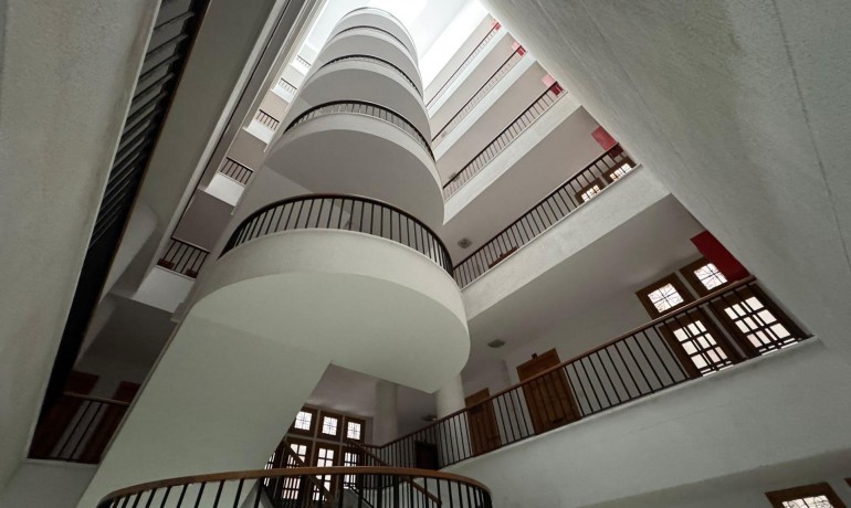 Herverkoop - Appartement / Flat -
Torrevieja* - Estacion de autobuses