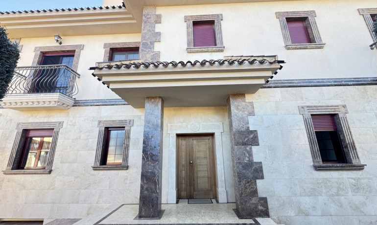 Herverkoop - Villa -
Orihuela Costa* - Cabo Roig