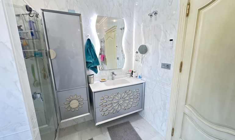 Herverkoop - Villa -
Orihuela Costa* - Cabo Roig