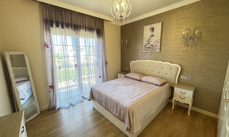 Herverkoop - Villa -
Orihuela Costa* - Cabo Roig