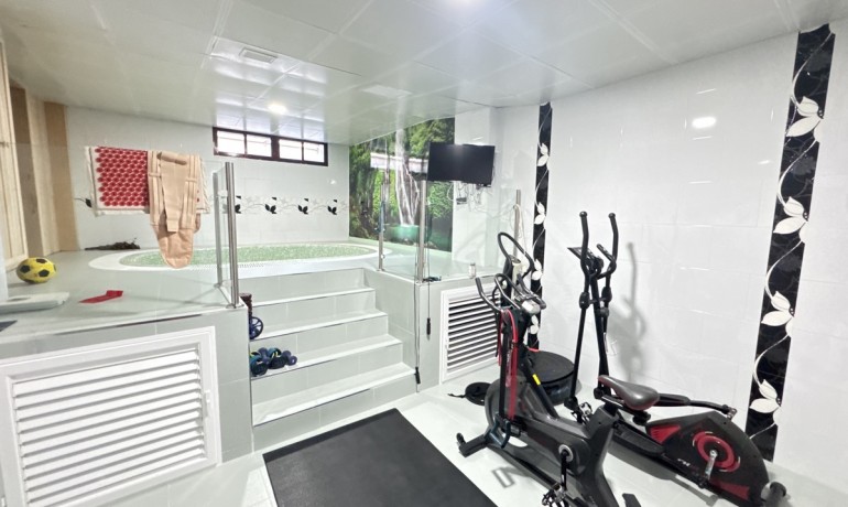 Herverkoop - Villa -
Orihuela Costa* - Cabo Roig