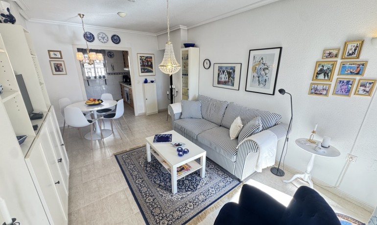 Sale - Apartment / Flat -
Los Altos