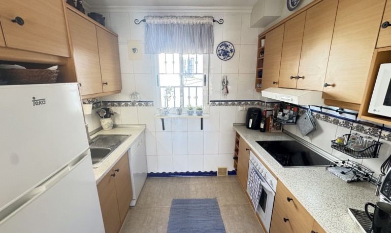 Sale - Apartment / Flat -
Los Altos