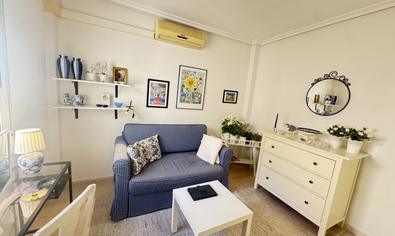 Sale - Apartment / Flat -
Los Altos