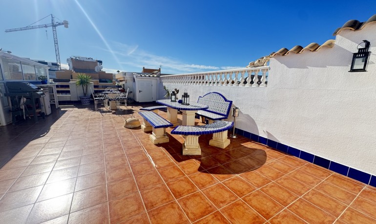 Sale - Apartment / Flat -
Los Altos