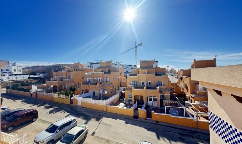 Sale - Apartment / Flat -
Los Altos
