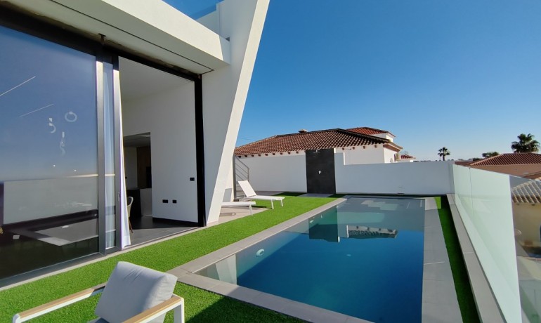 Nieuwbouw - Villa -
Torrevieja* - Los Balcones - Los Altos del Edén