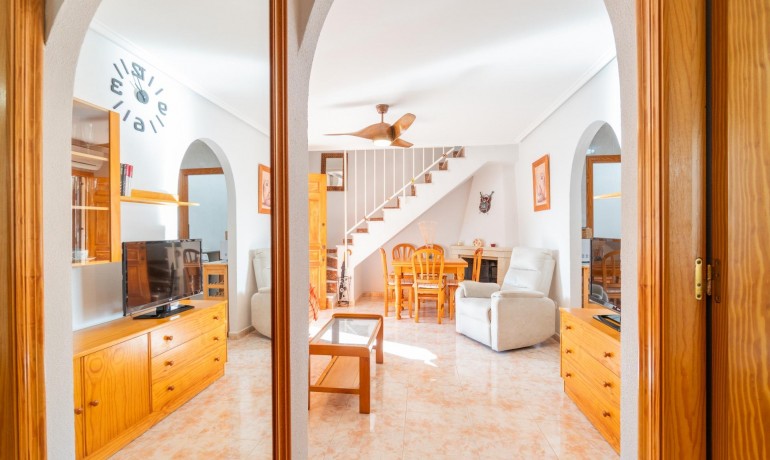 Herverkoop - Villa -
Orihuela Costa* - Playa Flamenca