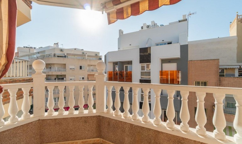 Herverkoop - Appartement / Flat -
Torrevieja* - Centro