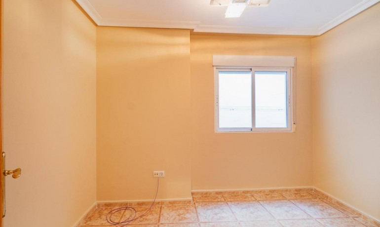 Herverkoop - Appartement / Flat -
Torrevieja* - Centro