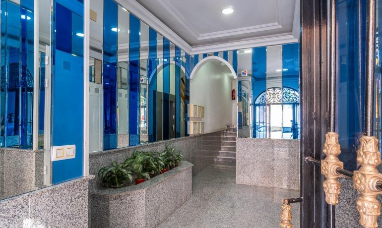 Herverkoop - Appartement / Flat -
Torrevieja* - Centro