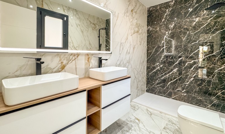 Herverkoop - Villa -
Torrevieja* - Los Balcones