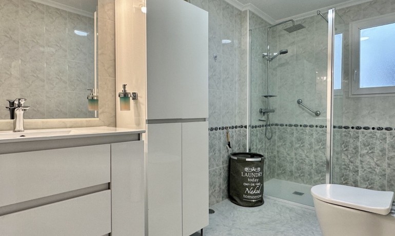 Herverkoop - Appartement / Flat -
Orihuela - Playa Flamenca