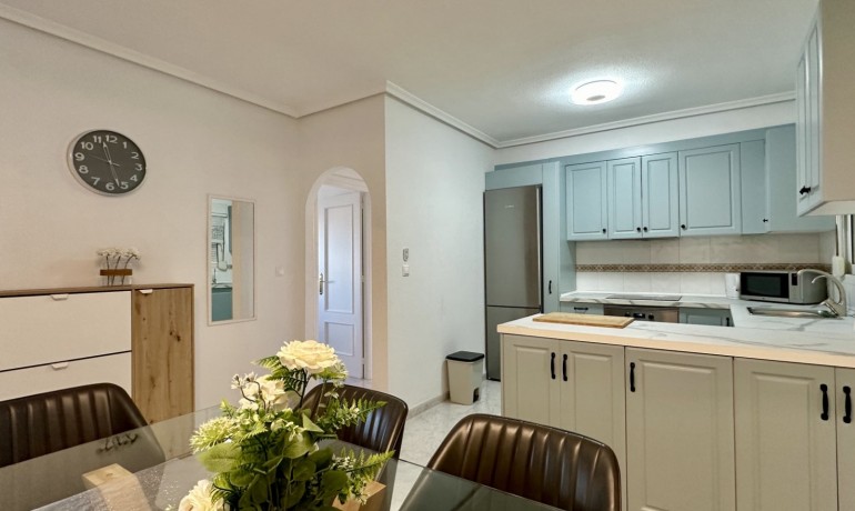 Herverkoop - Appartement / Flat -
Orihuela - Playa Flamenca