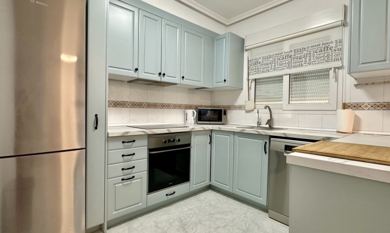 Herverkoop - Appartement / Flat -
Orihuela - Playa Flamenca