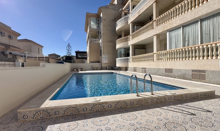 Herverkoop - Appartement / Flat -
Orihuela - Playa Flamenca