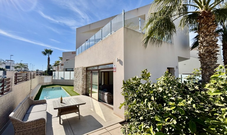 Herverkoop - Villa -
Benijofar - Benijofar - Village