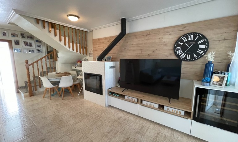 Herverkoop - Huis -
Torre de La Horadada - Torre De Horadada