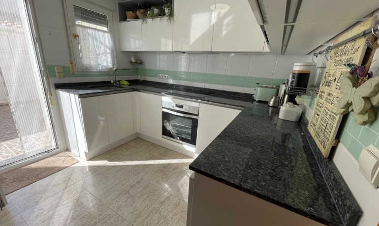 Herverkoop - Huis -
Torre de La Horadada - Torre De Horadada