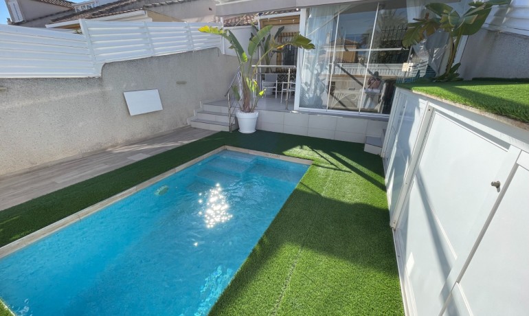 Herverkoop - Huis -
Torre de La Horadada - Torre De Horadada