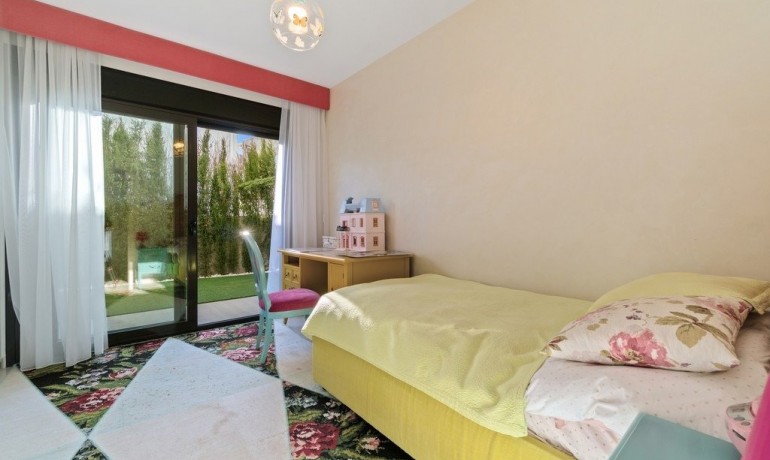 Herverkoop - Villa -
Orihuela Costa* - Agua Marina