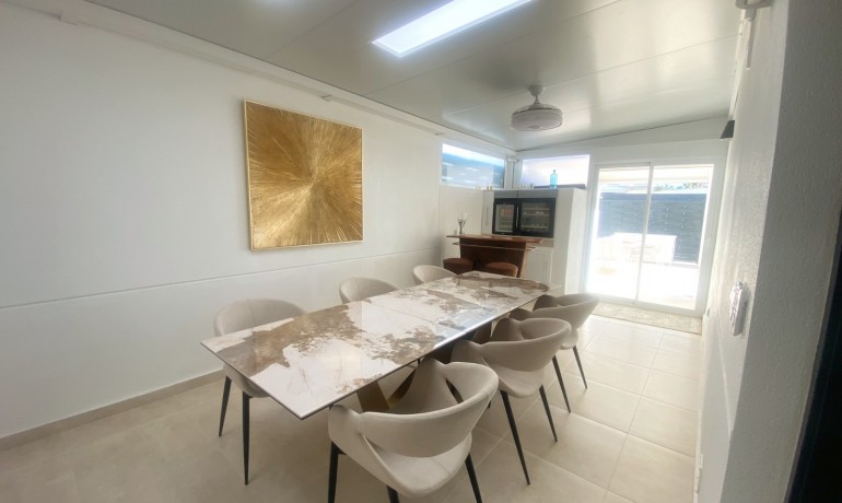 Herverkoop - Villa -
Cuidad Quesada* - Pueblo Bravo