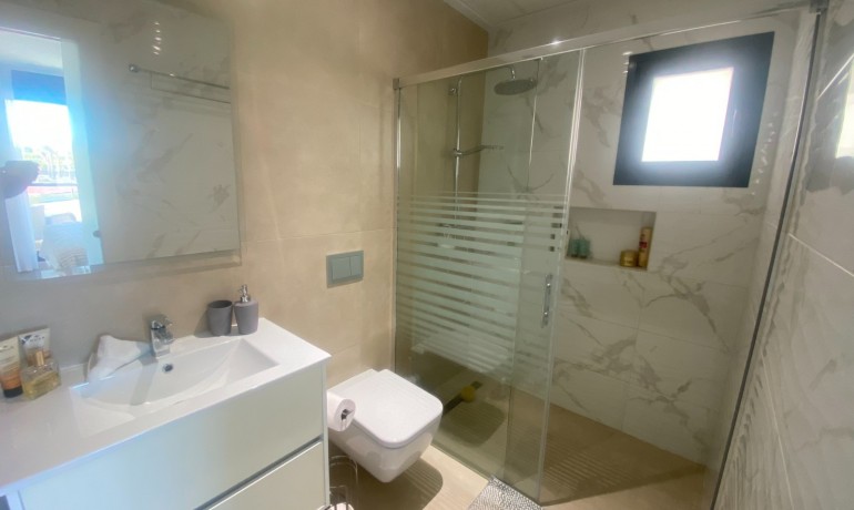 Herverkoop - Villa -
Cuidad Quesada* - Pueblo Bravo