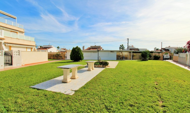 Herverkoop - Appartement / Flat -
Playa Flamenca