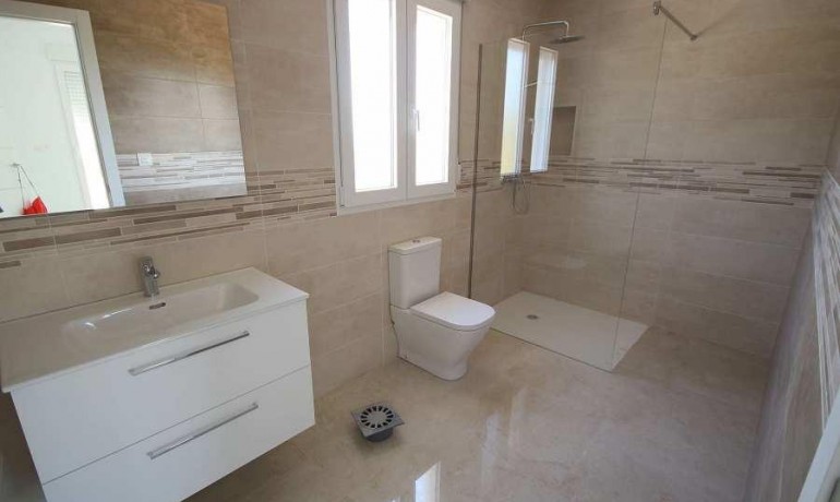 Nieuwbouw - Villa -
Pinoso* - Camino Del Prado