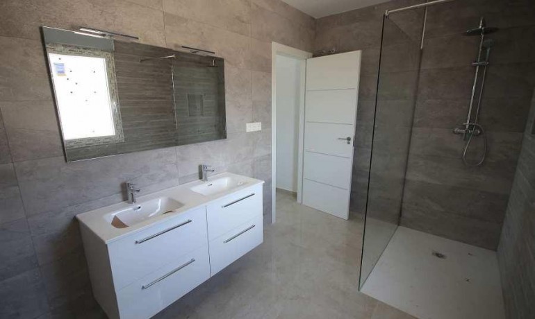 Nieuwbouw - Villa -
Pinoso* - Camino Del Prado