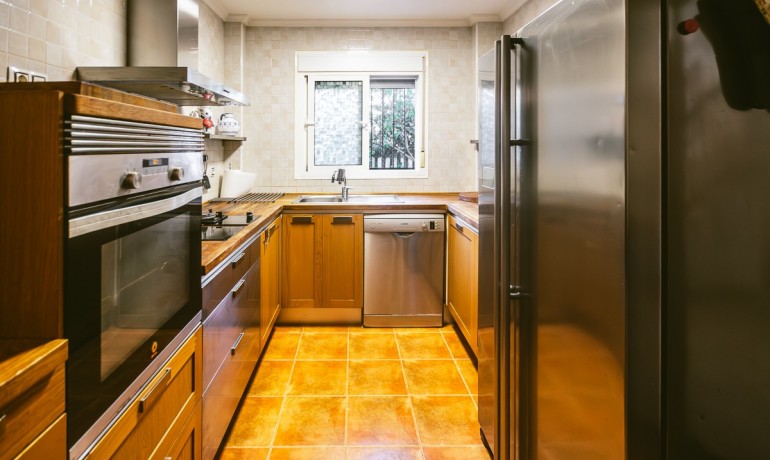 Herverkoop - Villa -
Orihuela* - Benferri