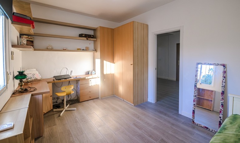 Herverkoop - Villa -
Orihuela* - Benferri