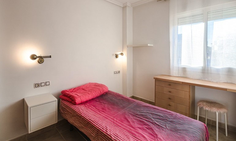 Herverkoop - Villa -
Orihuela* - Benferri